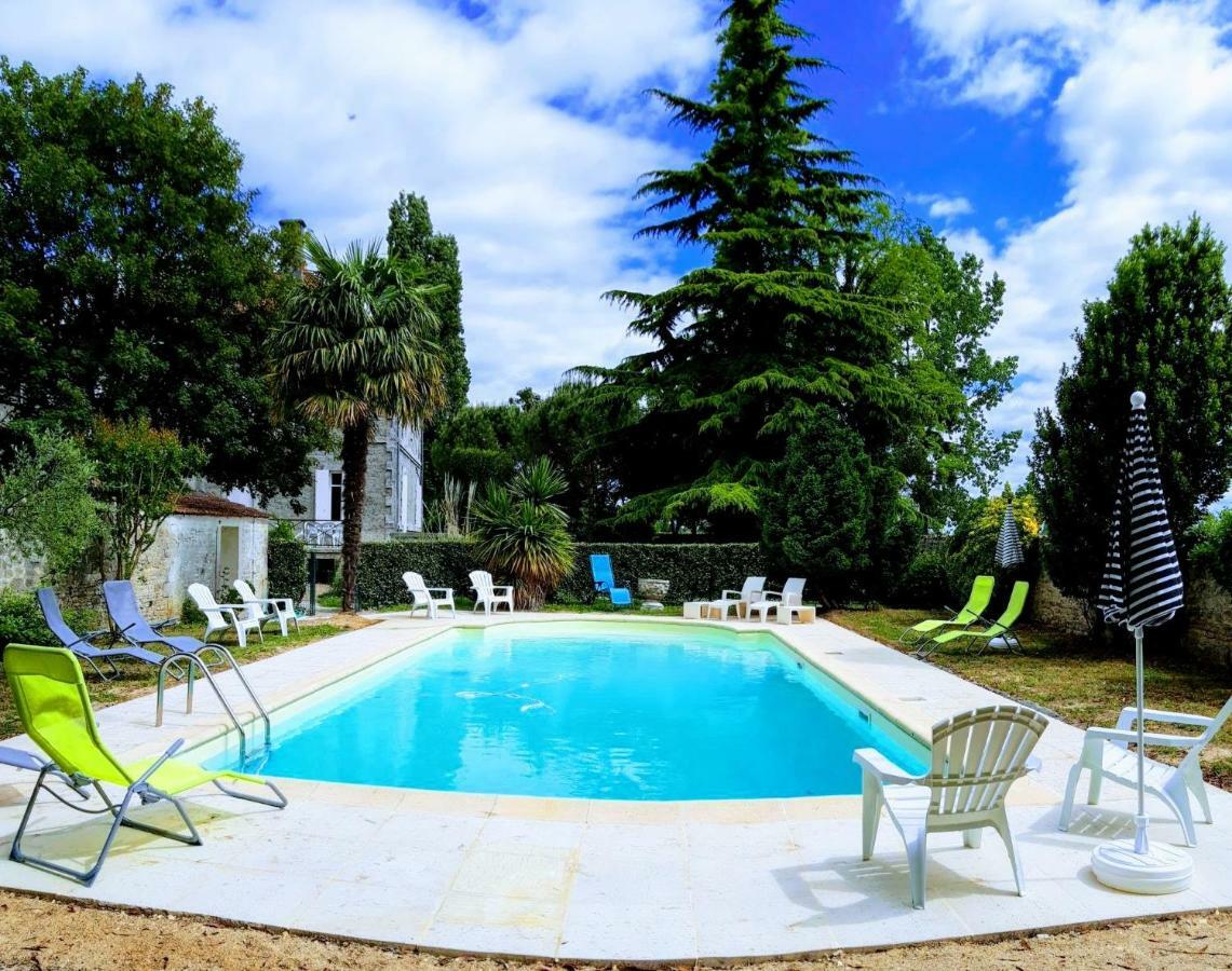 Bed and Breakfast Logis Des Bessons à Migron Extérieur photo